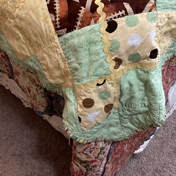 Baby quilt Handmade    - Picture 2 of 4